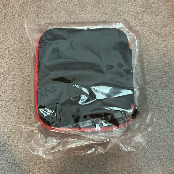 Black and Red Camera Case - Picture 5 of 7